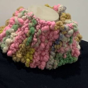 Shaped Textured Scarflette